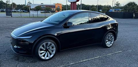 Tesla Model Y 2026