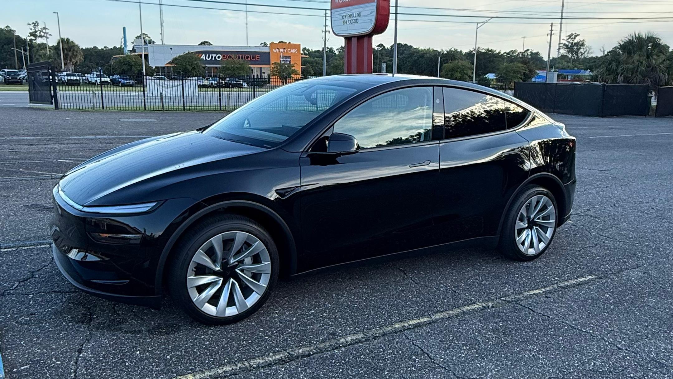 Tesla Model Y 2026 in Jacksonville, FL
