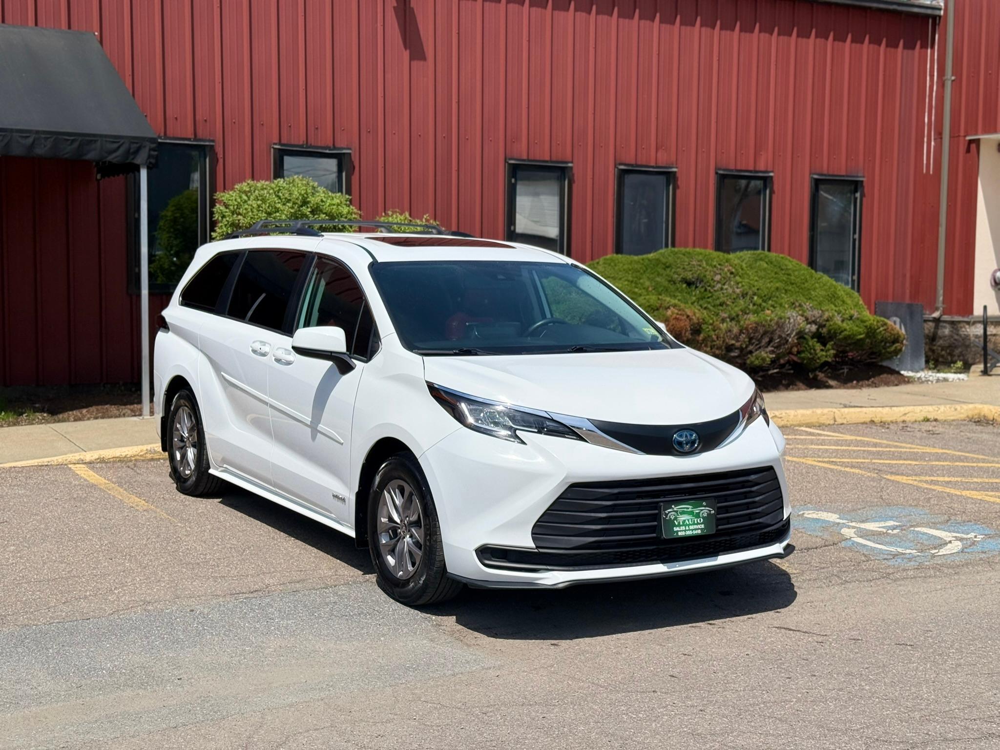 Toyota Sienna 2021 in South Burlington, VT