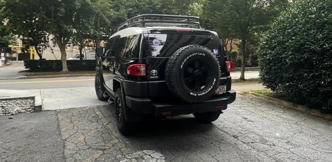 Toyota FJ Cruiser 2011