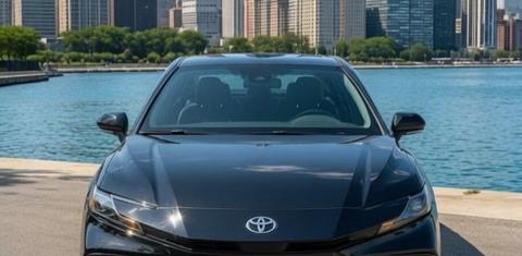 Toyota Camry Hybrid 2025