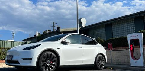 Tesla MODEL Y 2023