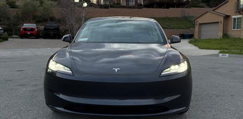 Tesla Model 3 2025