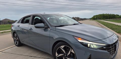 Hyundai Elantra 2021