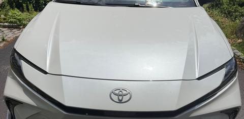Toyota Camry Hybrid 2025