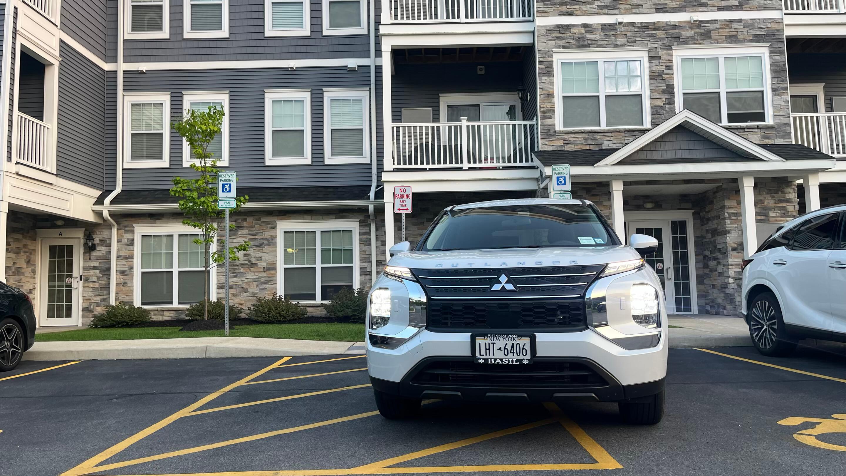 Mitsubishi Outlander 2024 in Buffalo, NY