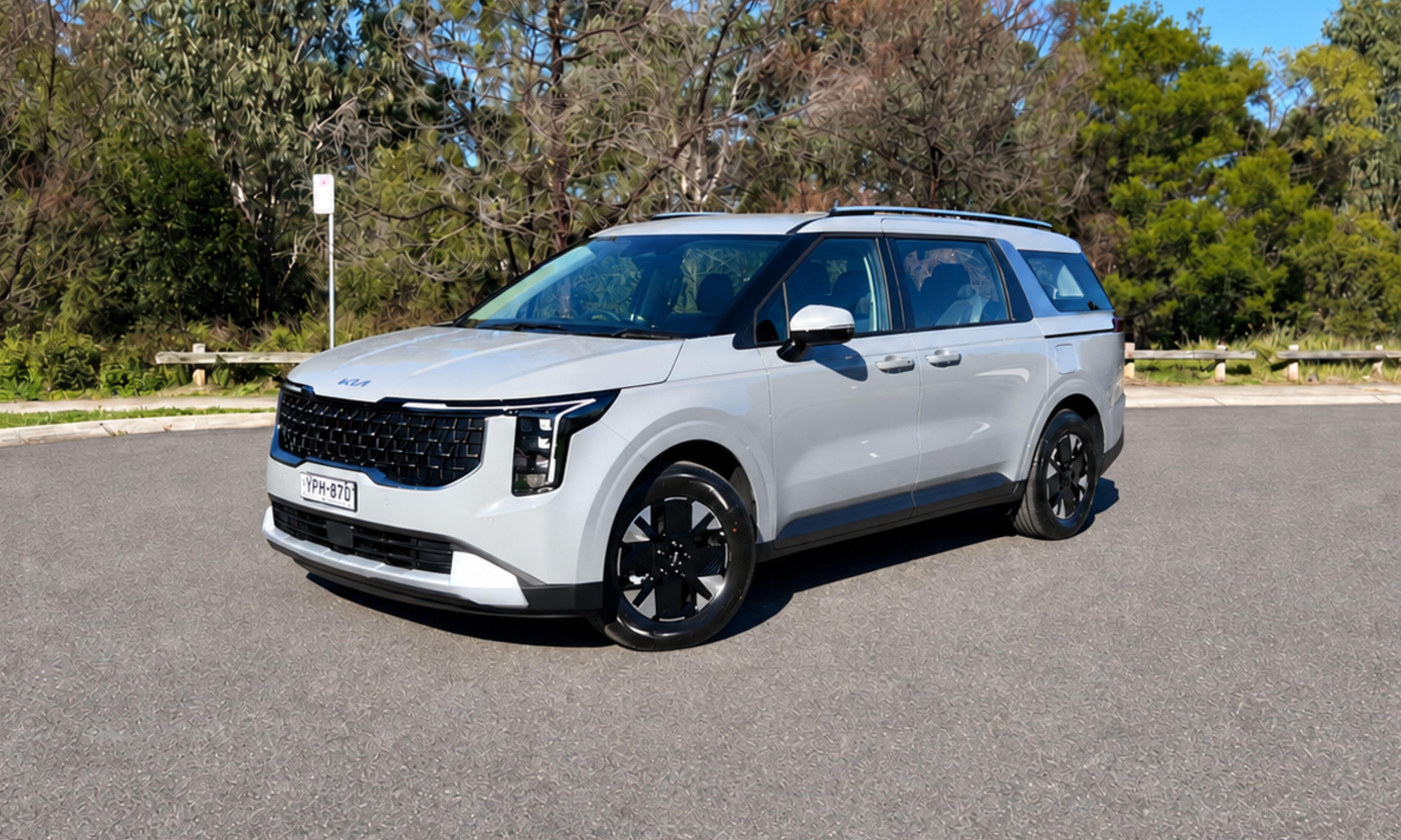 Kia CARNIVAL 2025 in Denham Court