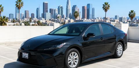 Toyota Camry Hybrid 2025