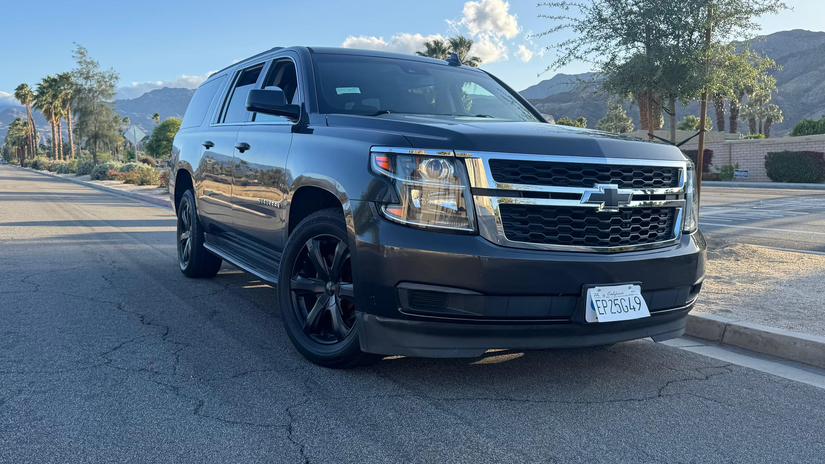 Chevrolet Suburban 2017 in 