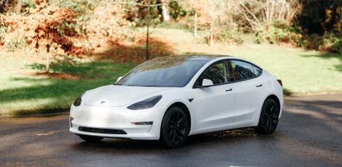 Tesla Model 3 2023