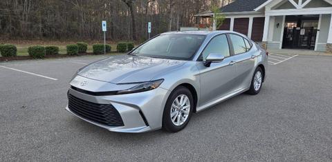 Toyota Camry Hybrid 2025