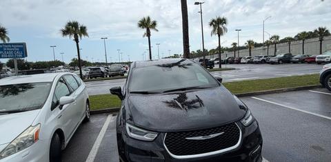 Chrysler Pacifica 2023