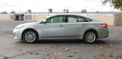 Toyota Avalon Hybrid 2015