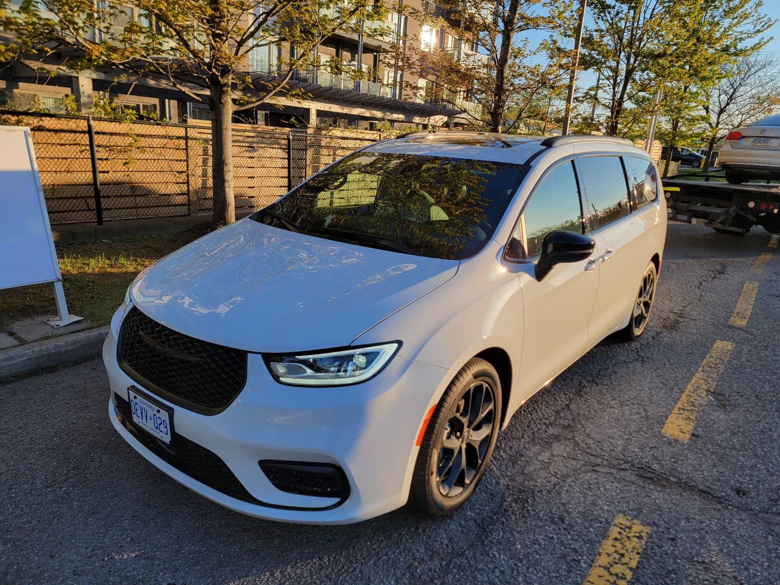 Chrysler Pacifica 2024 à 
