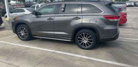 Toyota Highlander 2017