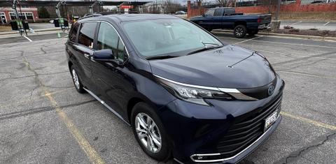 Toyota Sienna 2024
