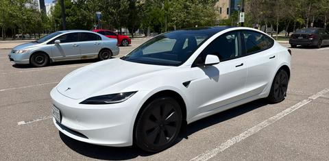 Tesla Model 3 2025