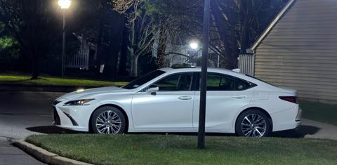 Lexus ES 2019