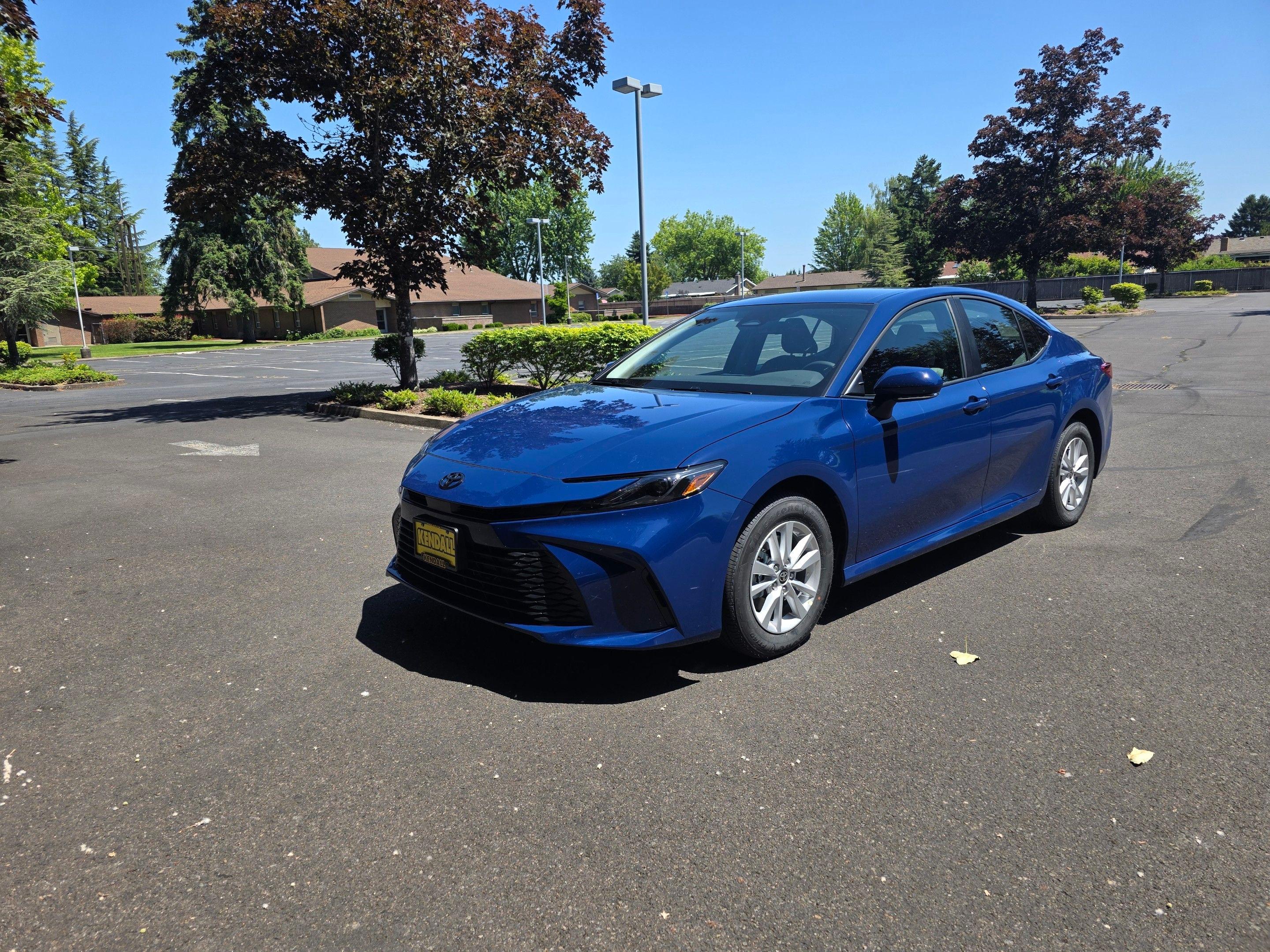 Toyota Camry Hybrid 2025 in Coburg, OR