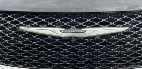 Chrysler Pacifica 2023