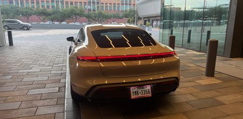 Porsche Taycan 2021