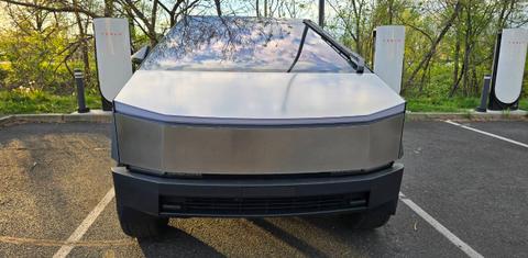 Tesla Cybertruck 2025