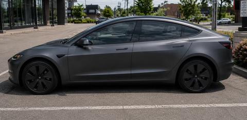 Tesla Model 3 2024