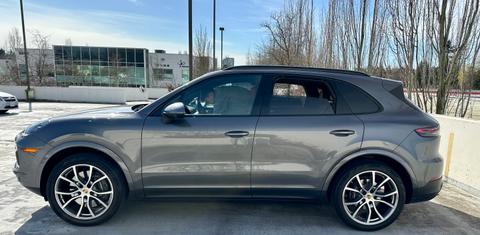 Porsche Cayenne 2021