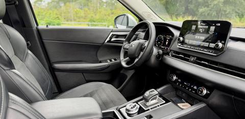 Mitsubishi Outlander 2024