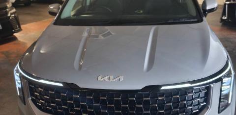 Kia CARNIVAL 2025