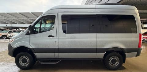 Mercedes-Benz Sprinter 2025