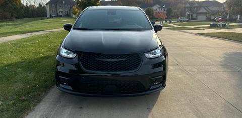 Chrysler Pacifica 2024