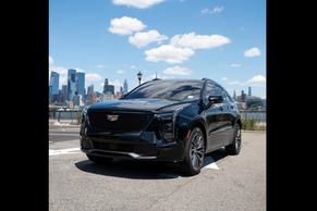 Cadillac XT4 2024 in Harrison