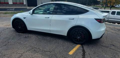 Tesla Model Y 2021