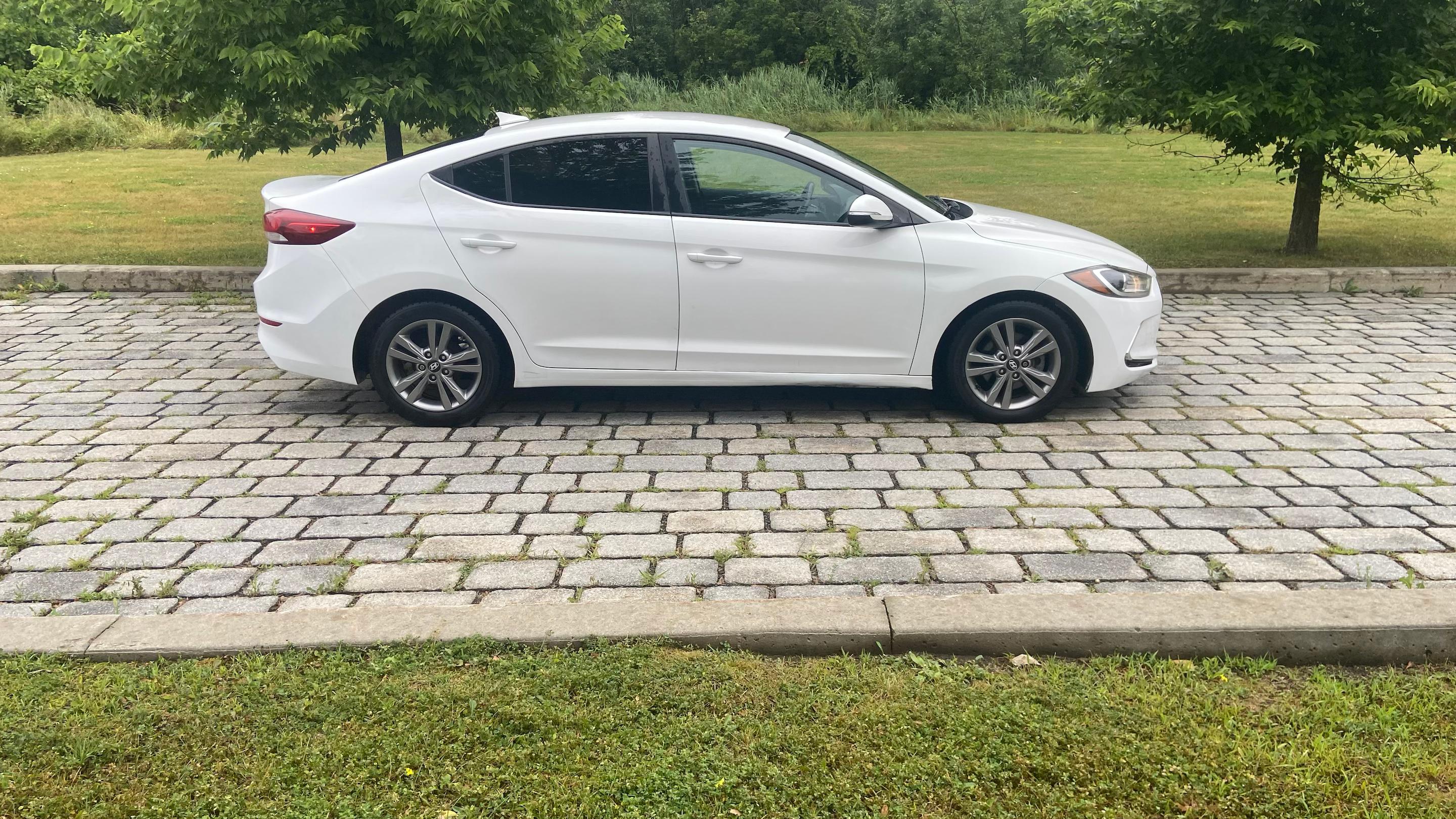 Hyundai Elantra 2018 in Montréal, QC