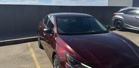 Nissan Altima 2025