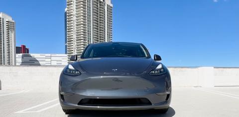 Tesla Model Y 2022
