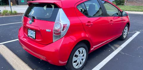 Toyota Prius c 2013