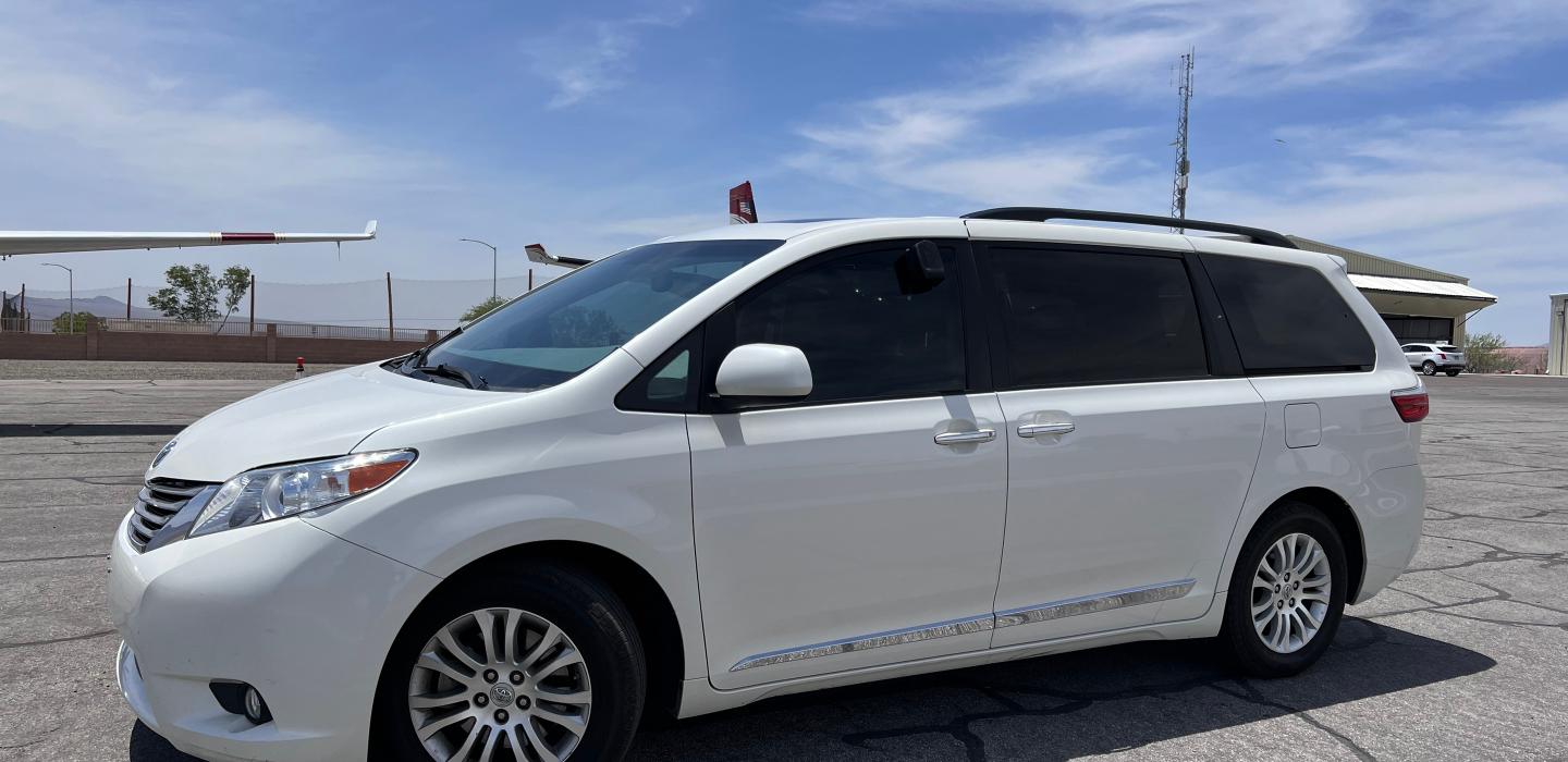 Toyota Sienna 2017 rental in Mesquite, NV by Samuel W. Turo