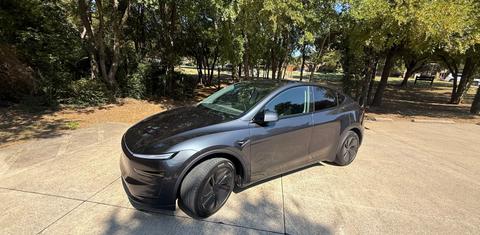 Tesla Model Y 2026