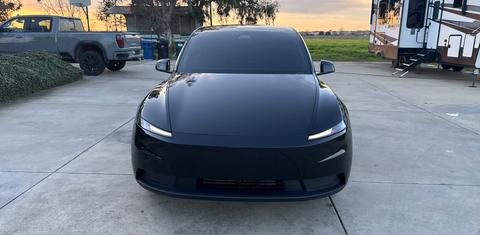 Tesla Model Y 2026