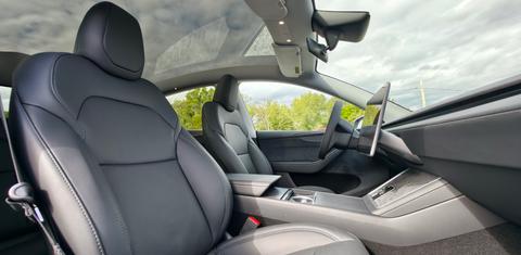 Tesla Model Y 2026