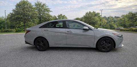 Hyundai Elantra 2021