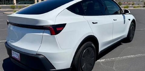 Tesla Model Y 2026