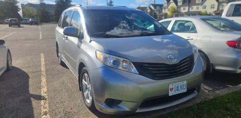 Toyota Sienna 2014