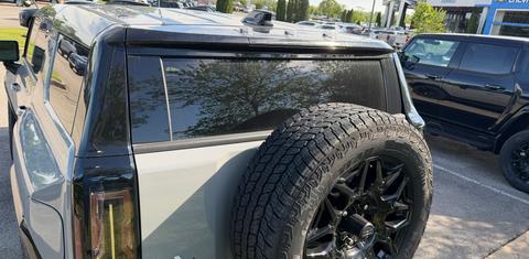 GMC HUMMER EV SUV 2025