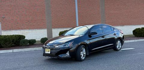 Hyundai Elantra 2019