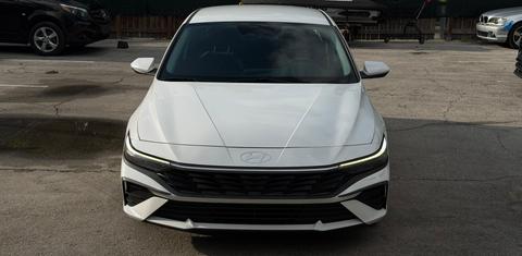 Hyundai Elantra Hybrid 2025