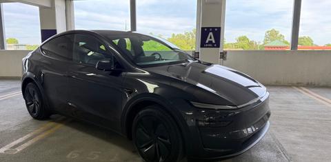 Tesla Model Y 2026