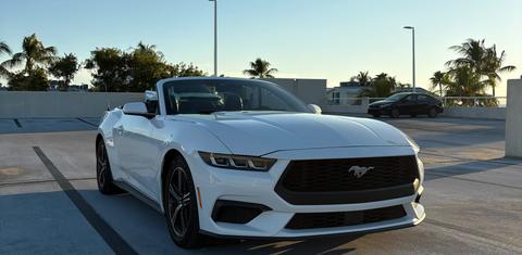 Ford Mustang 2024